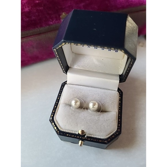 Vintage Faux Pearl Stud Earrings READ - Picture 3 of 10
